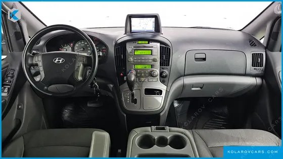 HYUNDAI STAREX 12-SEATER WAGON