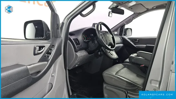 HYUNDAI STAREX 12-SEATER WAGON