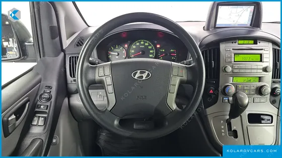 HYUNDAI STAREX 12-SEATER WAGON