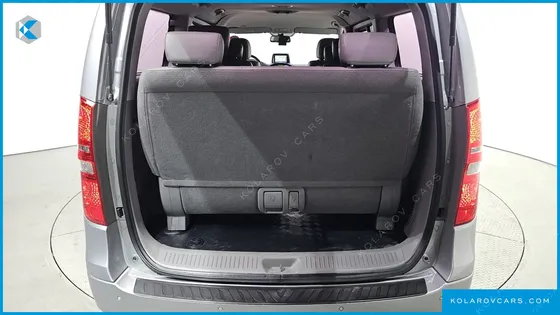 HYUNDAI STAREX 12-SEATER WAGON