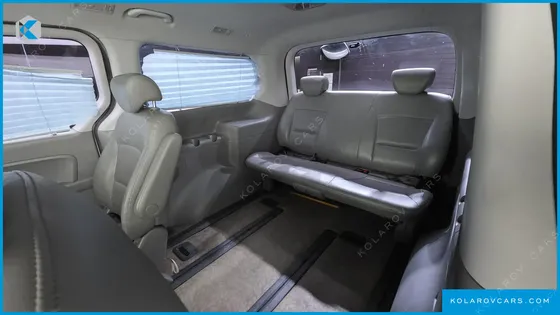 HYUNDAI STAREX 12-SEATER WAGON