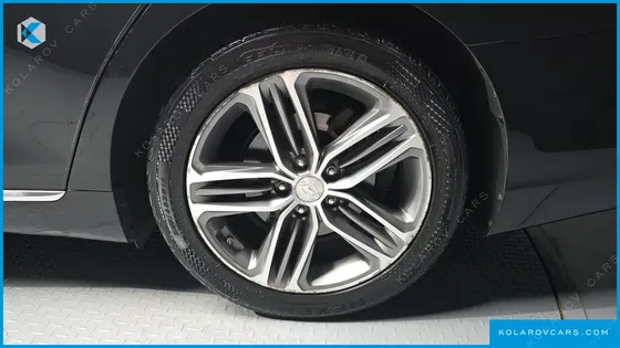 HYUNDAI GRANDEUR 2.2 DIESEL PREMIUM