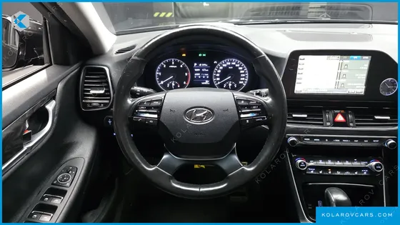 HYUNDAI GRANDEUR 2.2 DIESEL PREMIUM