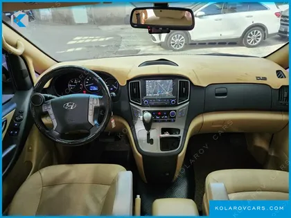 HYUNDAI STAREX 11-SEATER WAGON