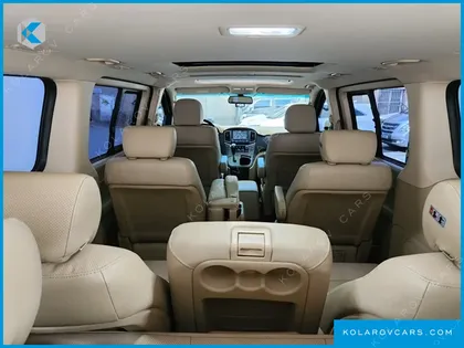 HYUNDAI STAREX 11-SEATER WAGON