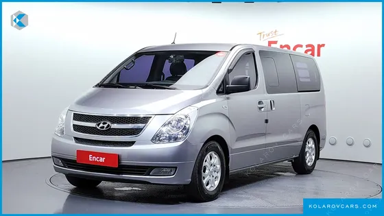 HYUNDAI STAREX 5-SEATER VAN