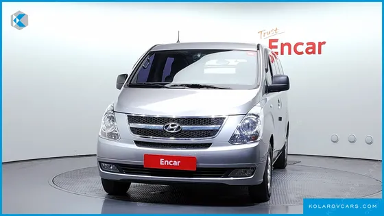 HYUNDAI STAREX 5-SEATER VAN