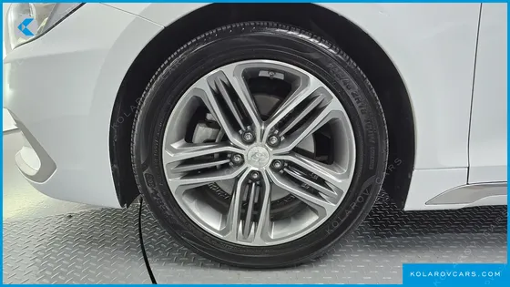 HYUNDAI GRANDEUR 3.0 LPI DSABLED PERSON