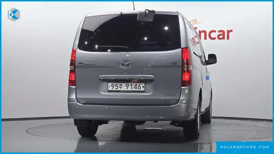 HYUNDAI STAREX 3-SEATER VAN