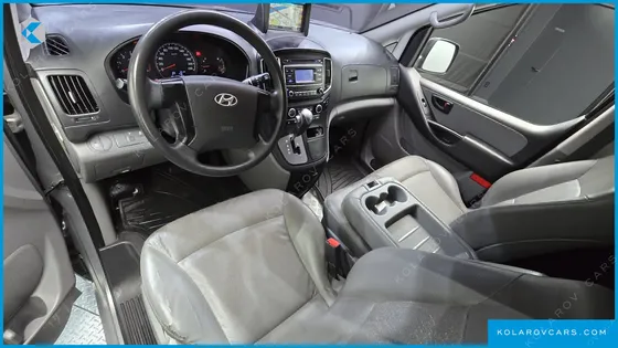 HYUNDAI STAREX 3-SEATER VAN