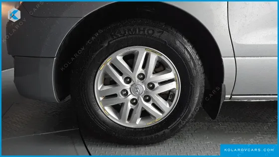 HYUNDAI STAREX 12-SEATER WAGON