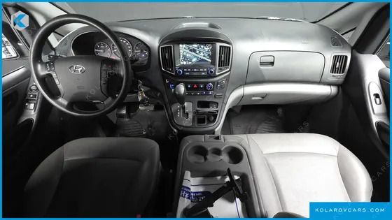 HYUNDAI STAREX 12-SEATER WAGON