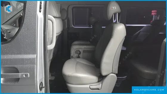 HYUNDAI STAREX 12-SEATER WAGON