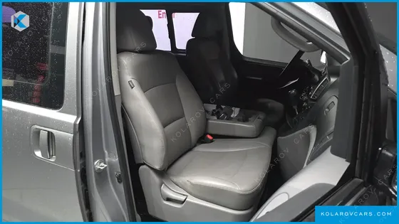 HYUNDAI STAREX 12-SEATER WAGON