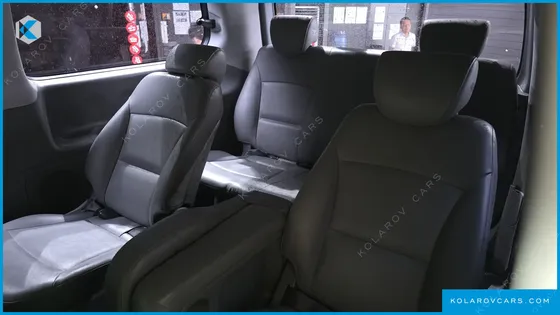 HYUNDAI STAREX 12-SEATER WAGON