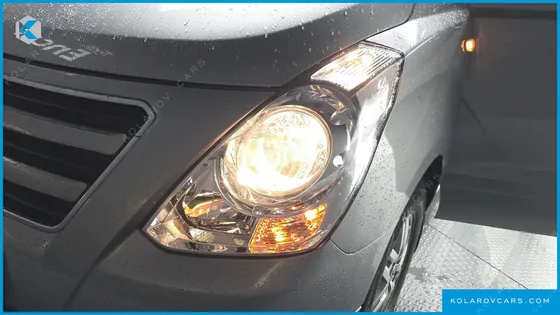 HYUNDAI STAREX 12-SEATER WAGON