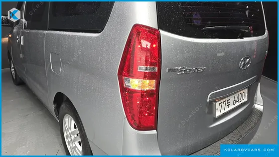 HYUNDAI STAREX 12-SEATER WAGON