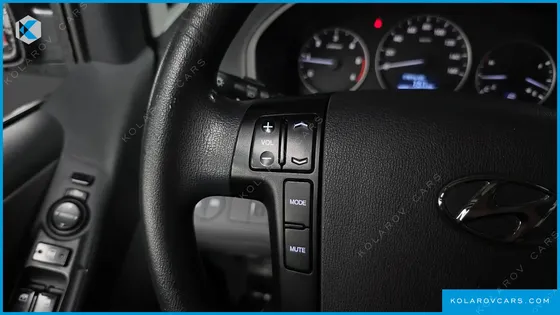 HYUNDAI STAREX 12-SEATER WAGON