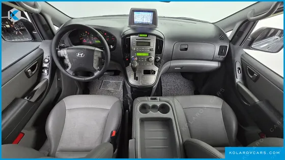 HYUNDAI STAREX 12-SEATER WAGON