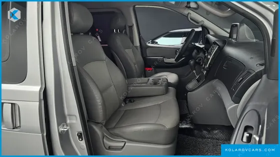 HYUNDAI STAREX 12-SEATER WAGON