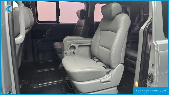 HYUNDAI STAREX 12-SEATER WAGON