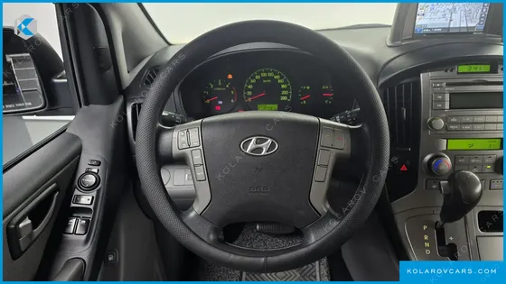 HYUNDAI STAREX 12-SEATER WAGON