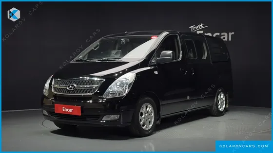 HYUNDAI STAREX 5-SEATER VAN