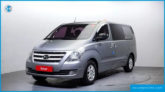 HYUNDAI STAREX 5-SEATER VAN