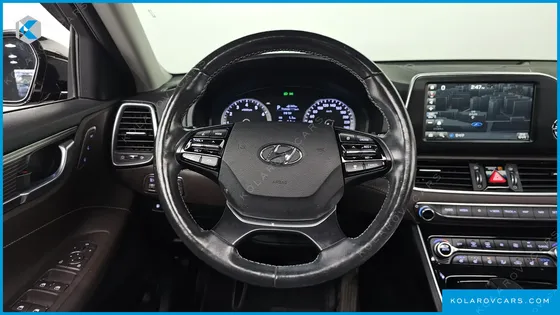 HYUNDAI GRANDEUR 2.4 PREMIUM