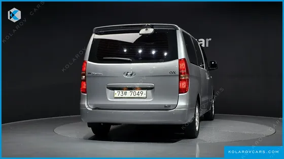 HYUNDAI STAREX 12-SEATER WAGON