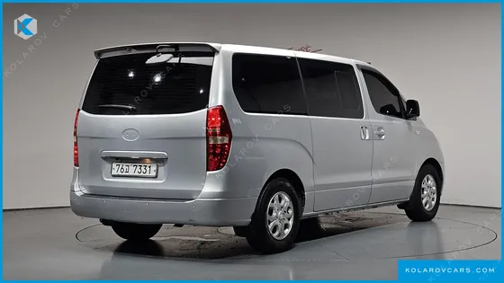 HYUNDAI STAREX 12-SEATER WAGON