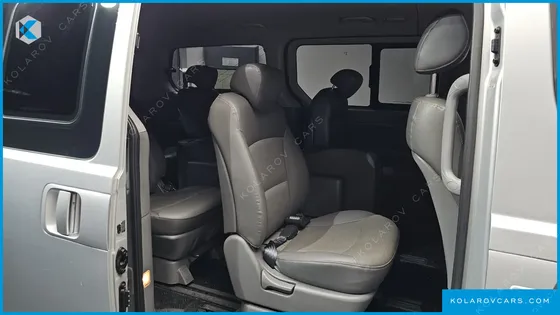 HYUNDAI STAREX 12-SEATER WAGON