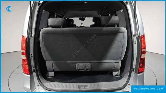 HYUNDAI STAREX 12-SEATER WAGON