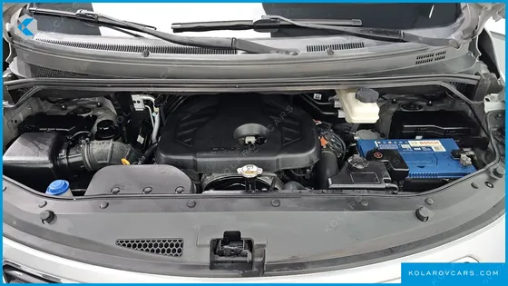 HYUNDAI STAREX 12-SEATER WAGON