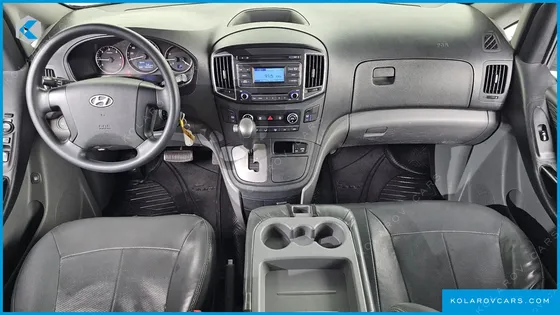 HYUNDAI STAREX 12-SEATER WAGON