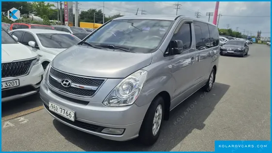 HYUNDAI STAREX 5-SEATER VAN
