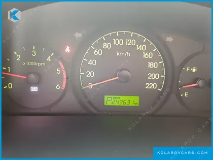 HYUNDAI STAREX 5-SEATER VAN