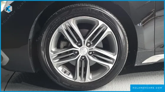 HYUNDAI GRANDEUR 3.0 LPI EXCLUSIVE (RENTAL CAR)
