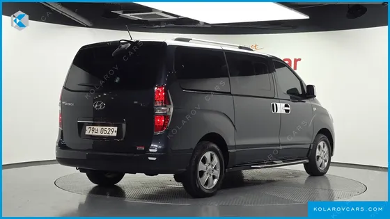 HYUNDAI STAREX 4WD 11-SEATER WAGON