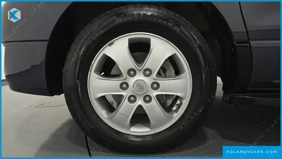 HYUNDAI STAREX 4WD 11-SEATER WAGON