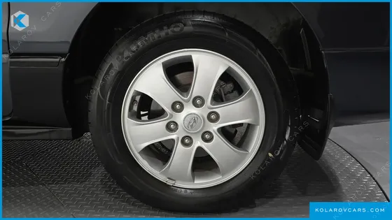 HYUNDAI STAREX 4WD 11-SEATER WAGON