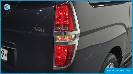 HYUNDAI STAREX 4WD 11-SEATER WAGON