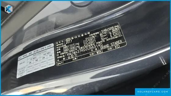HYUNDAI STAREX 4WD 11-SEATER WAGON