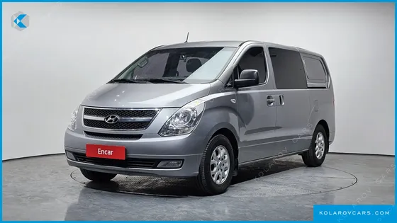 HYUNDAI STAREX 5-SEATER VAN