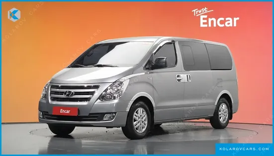 HYUNDAI STAREX 5-SEATER VAN