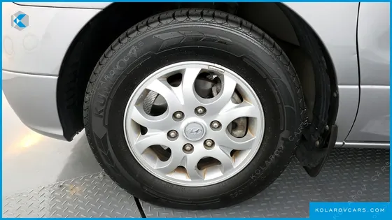 HYUNDAI STAREX 11-SEATER WAGON