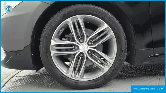 HYUNDAI GRANDEUR 3.0 LPI MODERN (RENTAL CAR)