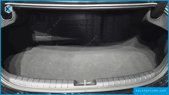 HYUNDAI GRANDEUR 3.0 LPI MODERN (RENTAL CAR)