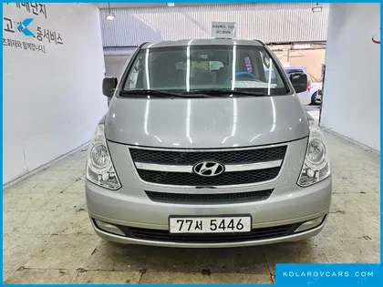 HYUNDAI STAREX 12-SEATER WAGON
