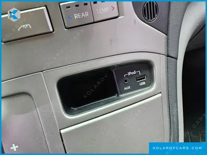 HYUNDAI STAREX 12-SEATER WAGON